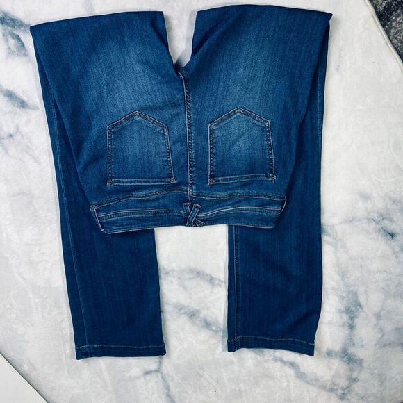 Altar’d state - Picture 12 of 16